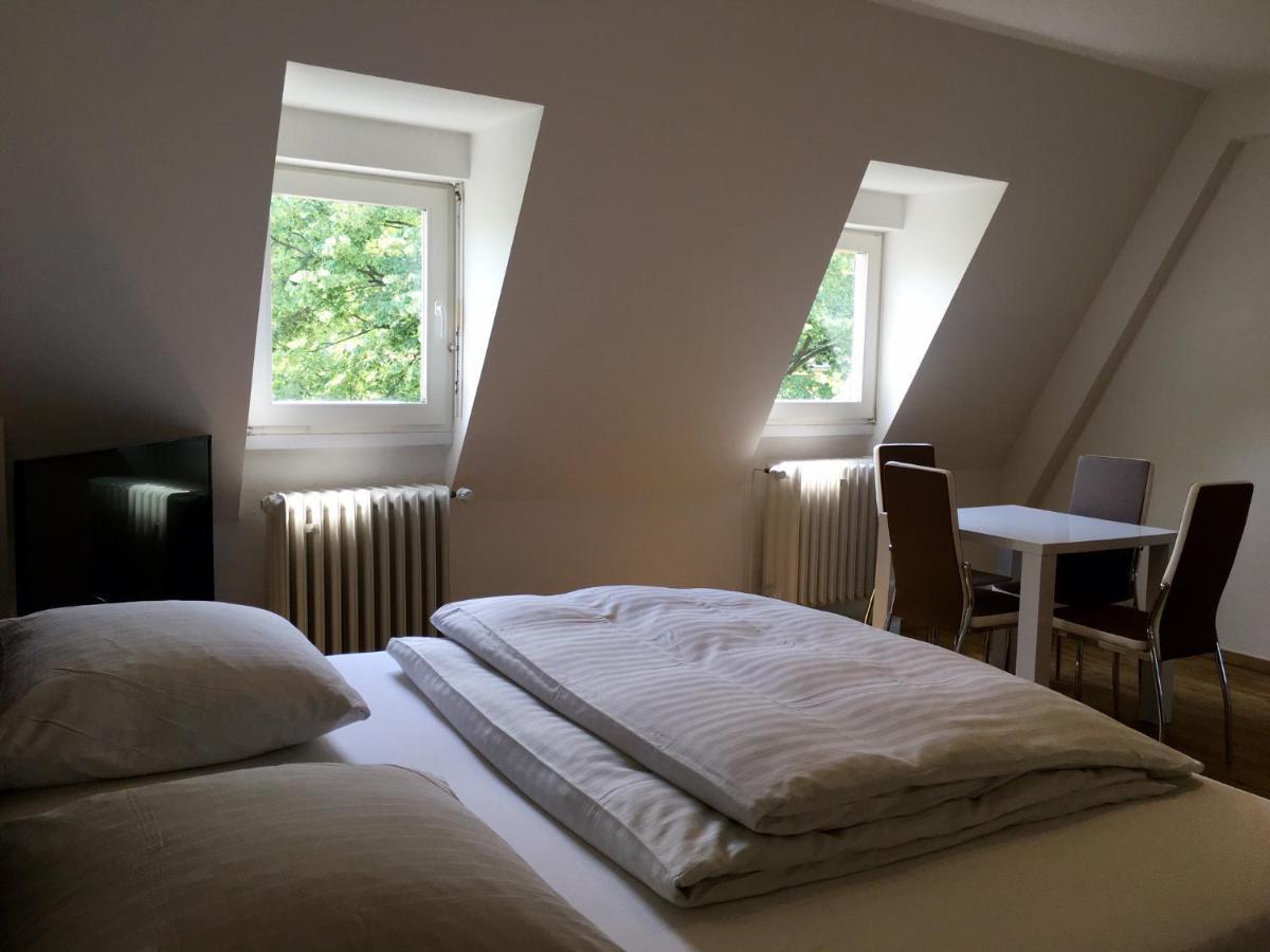 Altstadthotel Hayk Am Rhein Köln Exteriör bild