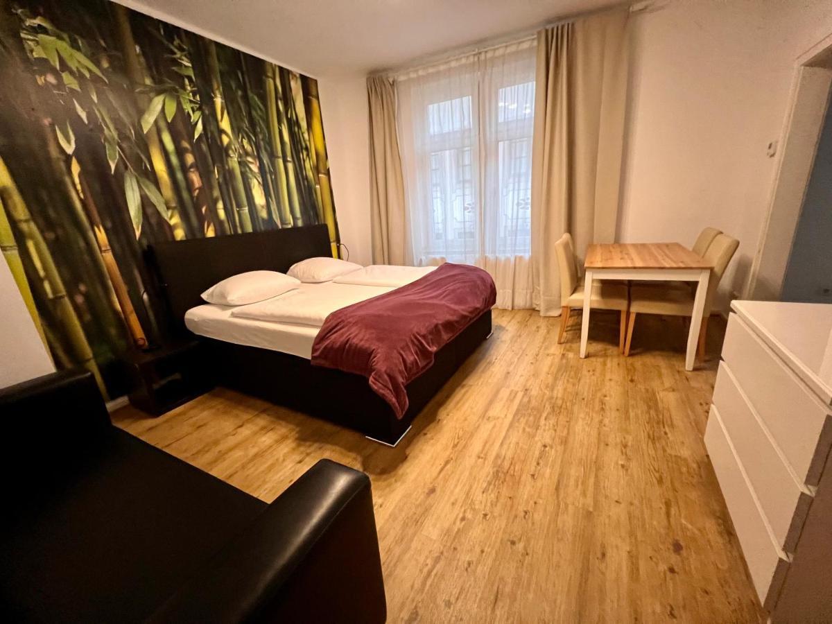 Altstadthotel Hayk Am Rhein Köln Exteriör bild