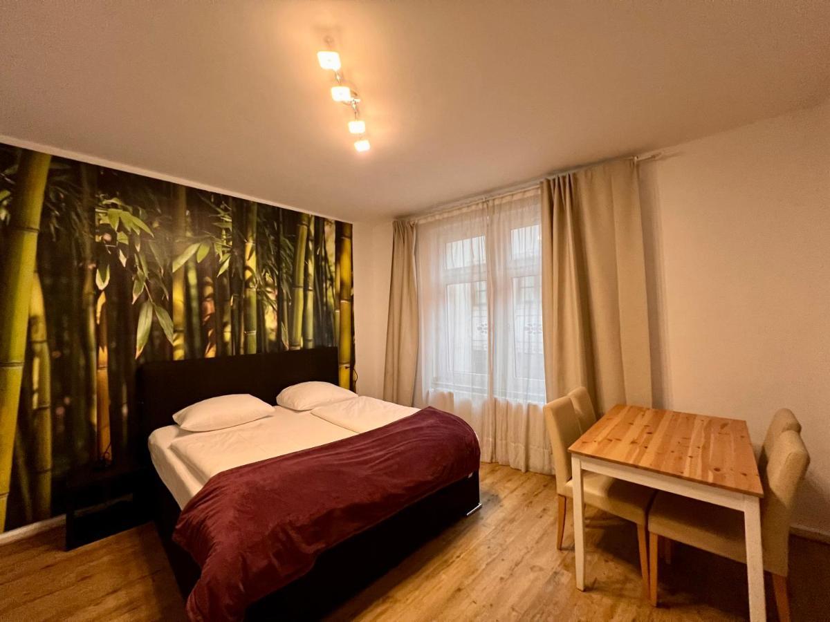 Altstadthotel Hayk Am Rhein Köln Exteriör bild