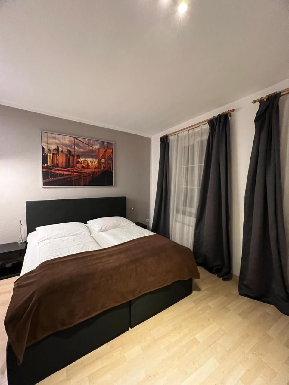 Altstadthotel Hayk Am Rhein Köln Exteriör bild