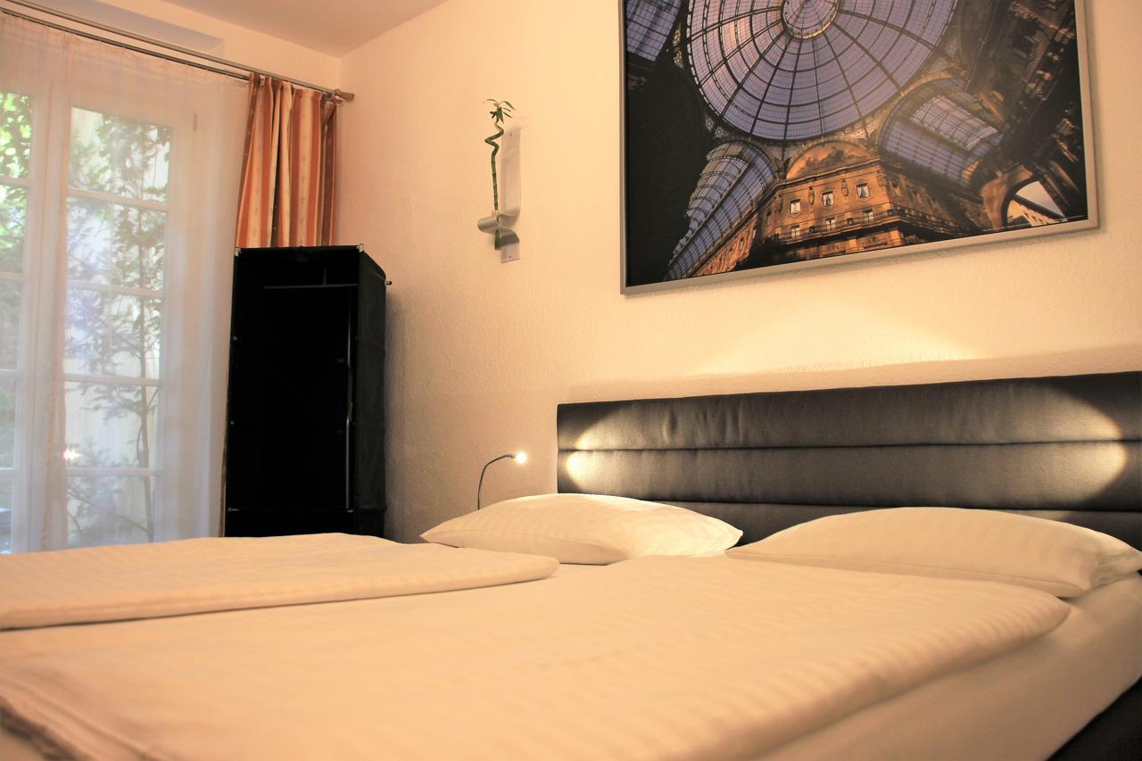 Altstadthotel Hayk Am Rhein Köln Exteriör bild
