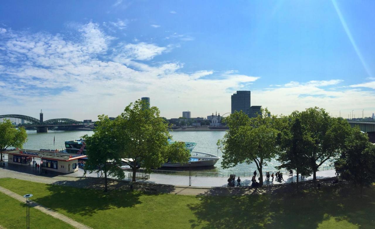 Altstadthotel Hayk Am Rhein Köln Exteriör bild