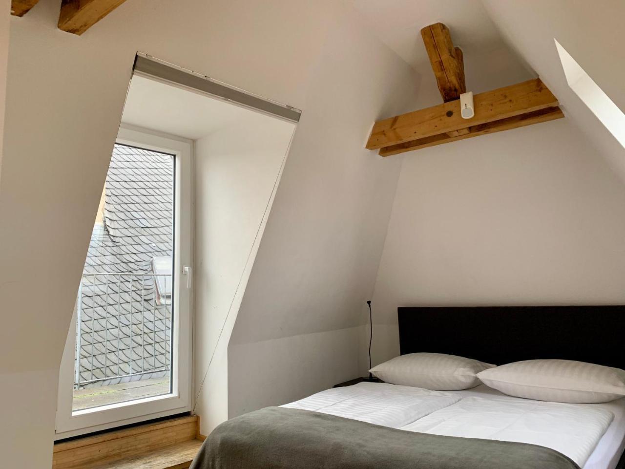 Altstadthotel Hayk Am Rhein Köln Exteriör bild